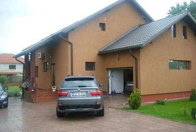 Casă cu 4 camere în Băicoi - 3