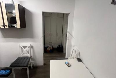 Apartament cu 2 camere decomandat în Podu Roș