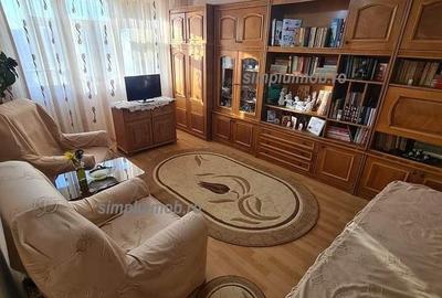 Apartament cu 3 camere decomandat, mobilat în Giurgiului