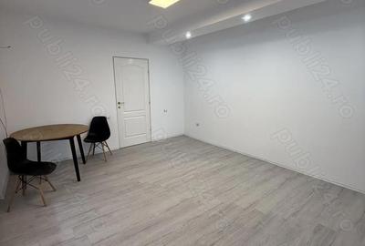 Apartament cu 3 camere decomandat în Central - 1