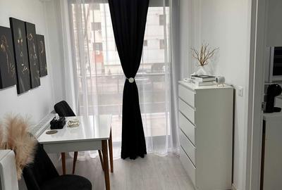 Garsonieră decomandată în Titan - 2