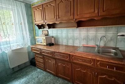 Apartament cu 4 camere semidecomandat, mobilat în Rădăuți - 10
