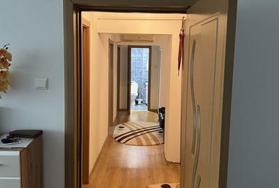 Apartament cu 3 camere decomandat în Ostroveni - 5