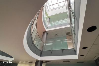 Spațiu comercial, de 1,769 mp, în Central - 18