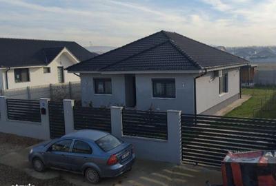 Casă cu 3 camere cu Teren 95 Mp în Oncea