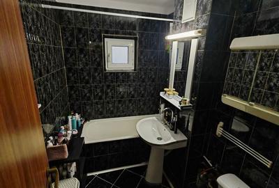 Apartament cu 3 camere decomandat în Mofleni - 3