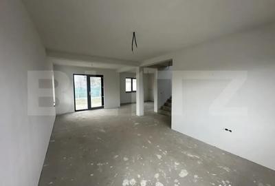 Casă cu 4 camere cu Teren 385 Mp în Mărtinești - 11