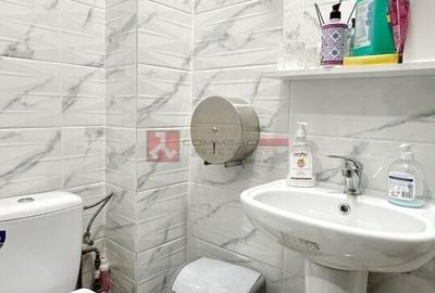 Spațiu comercial, de 40 mp, în Tractorul - 3