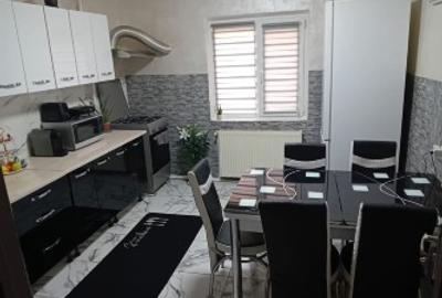 Apartament cu 2 camere decomandat în Fetești-Gară - 3