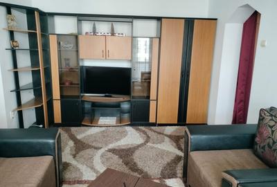 Apartament cu 2 camere semidecomandat, mobilat în Podu Roș - 3