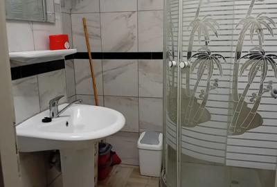 Se da in chirie apartament, 1300 lei. Amara. - 2