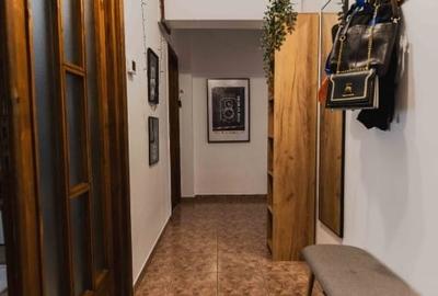 Apartament cu 4 camere decomandat, mobilat în Central - 3