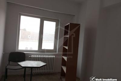 Apartament cu 4 camere decomandat în Central - 2