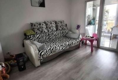 Apartament cu 2 camere semidecomandat, mobilat în Titan