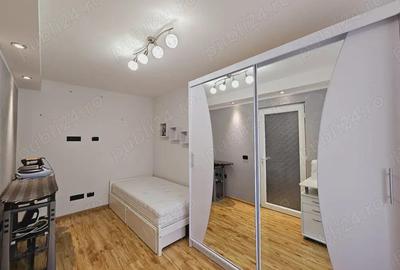DE VANZARE, 2 camere, Micro 40, mobilat&utilat!