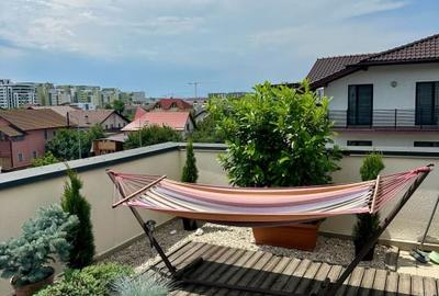 Apartament cu 2 camere semidecomandat, mobilat în Tractorul - 2
