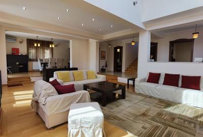 Vila spatioasa, mobilata, piscina proprie - 6