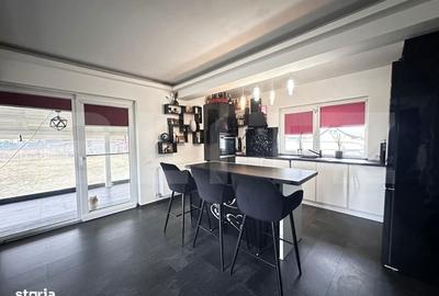 Casă cu 7 camere cu Teren 1350 Mp în Sânpetru - 3