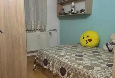 Apartament cu 3 camere semidecomandat în Berceni - 7