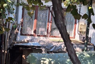 Casă cu 4 camere în Central - 2
