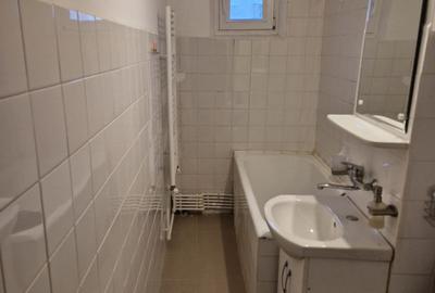 Apartament cu 2 camere semidecomandat în Casa de Cultură
