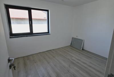 Casă individuală cu 4 camere cu Teren 385 Mp în Berceni - 12