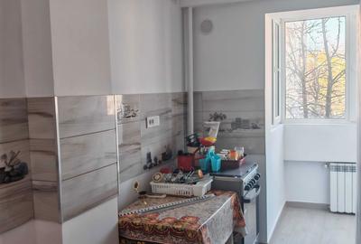 Apartament cu 2 camere decomandat în Micro 19 - 3