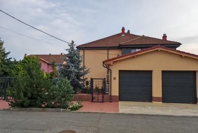 Vila cocheta in cartier select - direct proprietar - 1