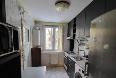 Apartament cu 3 camere decomandat, mobilat în Drumul Taberei