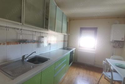Vand apartament ultracentral, 4 camere, 2 bai, 2 balcoane, centrala proprie noua, mobilat - 2