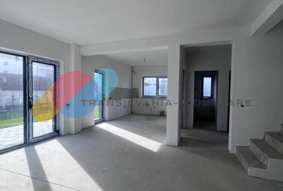 Duplex cu 4 camere cu Canalizare în Dezmir - 2