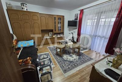 Casa de vanzare cu 6 camere 2 parcari curte libera 200 mp in Selimbar - 14