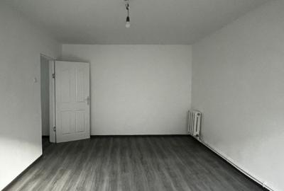 Apartament cu 2 camere decomandat în Central - 1