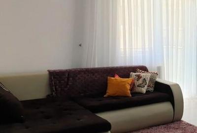 Apartament cu 3 camere decomandat în Crângași