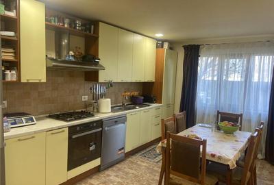 Casa de vanzate in Campineanca , parter etaj, 360 mp utili , - 9