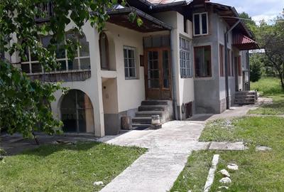 Casă în Mihăești - 7