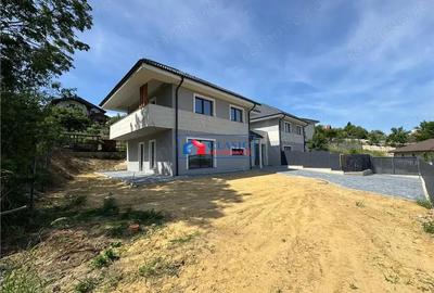 Casă cu Teren 500 Mp în Central - 4