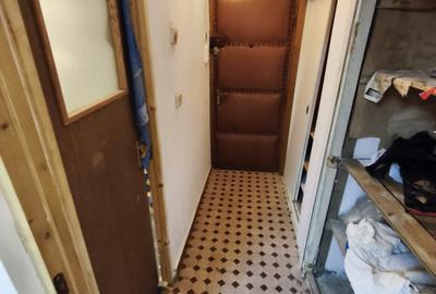 ROANDY-Garsoniera de vanzare la un pret accesibila in 9 Mai - 4