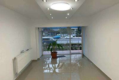 Spațiu comercial, de 61 mp, în Central - 1
