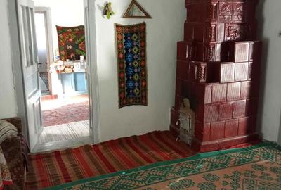 Casă cu 4 camere cu Teren 1900 Mp în Ciorăști - 1