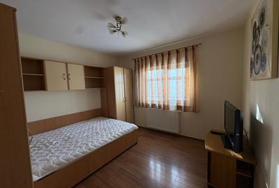 Apartament, 3 camere, decomandat, 80 mp, Cartier Brazda, Zona Marie Louise - 5