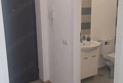 Ofer spre inchiriere apartament 3 camere , zona reziden?iala ?i perfecta pentru familie . - 2