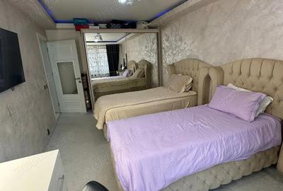 Apartament cu 3 camere decomandat în Rahova - 3