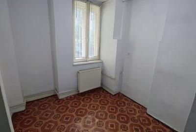 Vanzare 4 camere in vila Dacia - 3