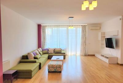 Apartament cu 3 camere semidecomandat, mobilat în Central - 1