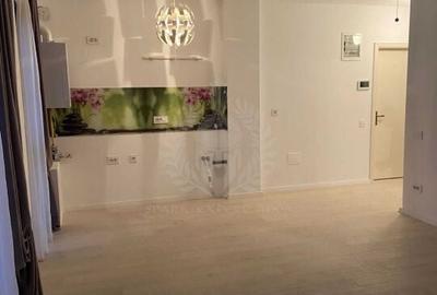 //2 CAMERE//CENTRAL// - 2