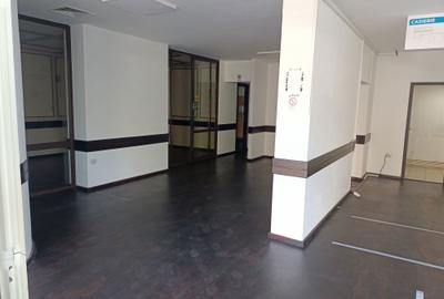 Spațiu comercial, de 140 mp, în Ultracentral - 7