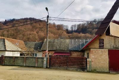 Casa de vanzare in satul Acri? - 1