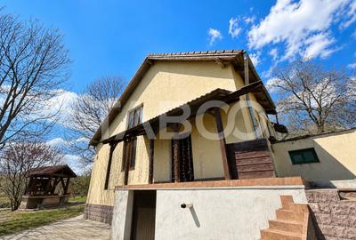 Casă individuală cu 4 camere cu Canalizare în Grigorescu - 2