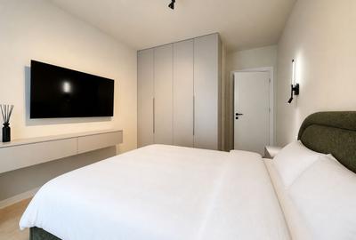 Apartament cu 2 camere decomandat, mobilat în Central